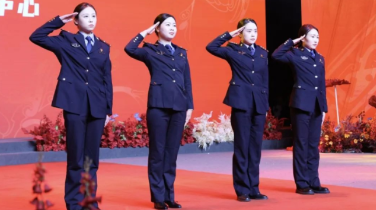 楚楚动人 锦绣芳华 | 荆州市纪念第115个“三八”国际妇女节暨妇联特色品牌展示活动举行